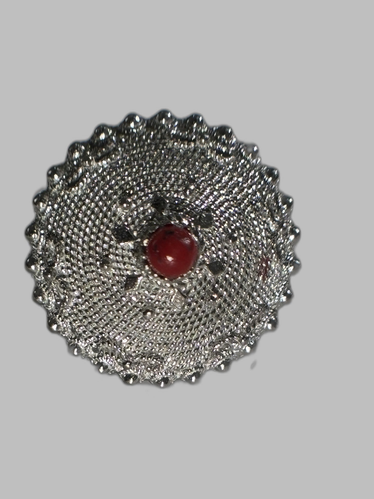 Anello Con Bottone Sardo Nuorese Con Corallo 1