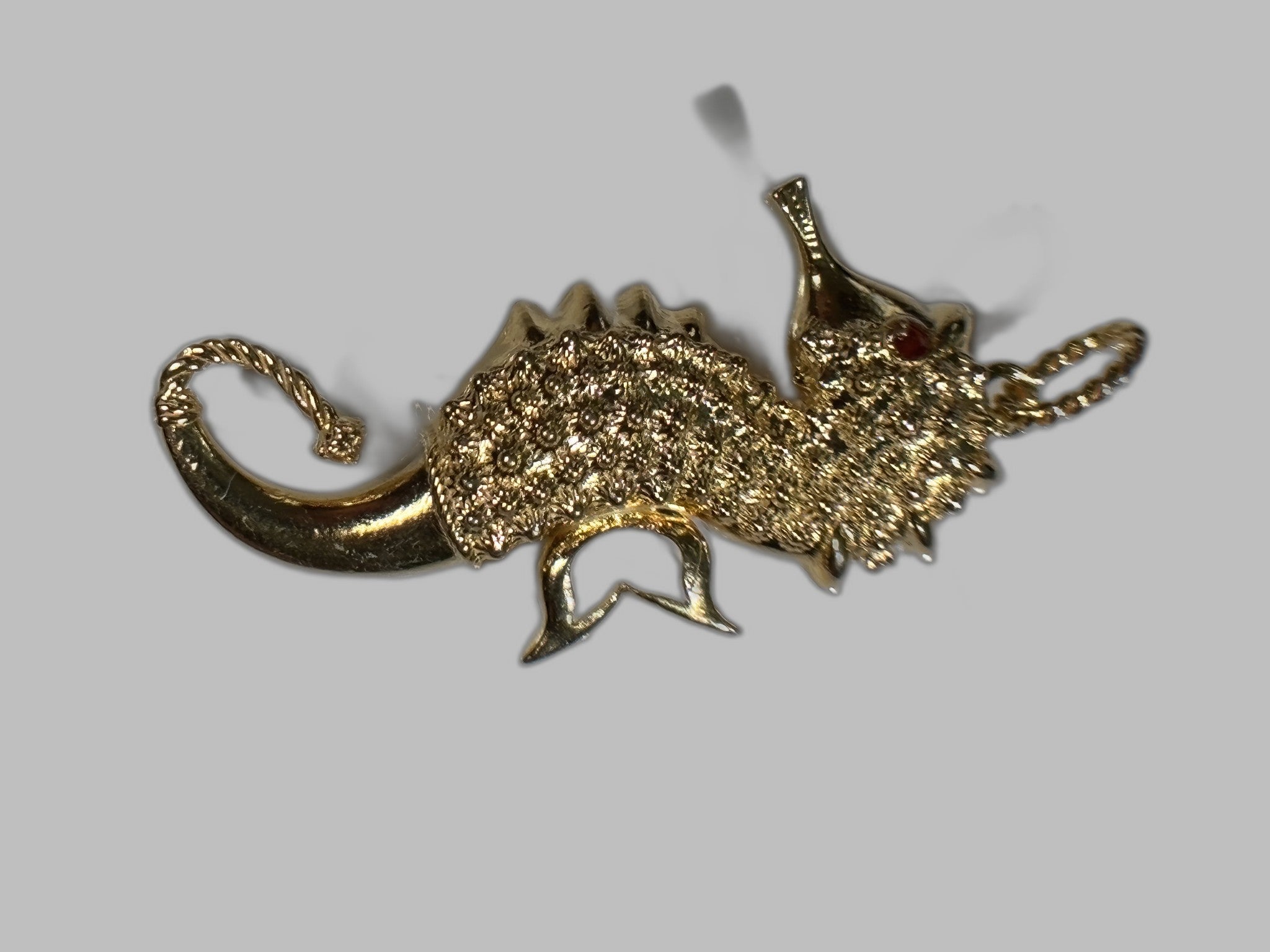 Ciondolo Cavalluccio Marino Con Granata