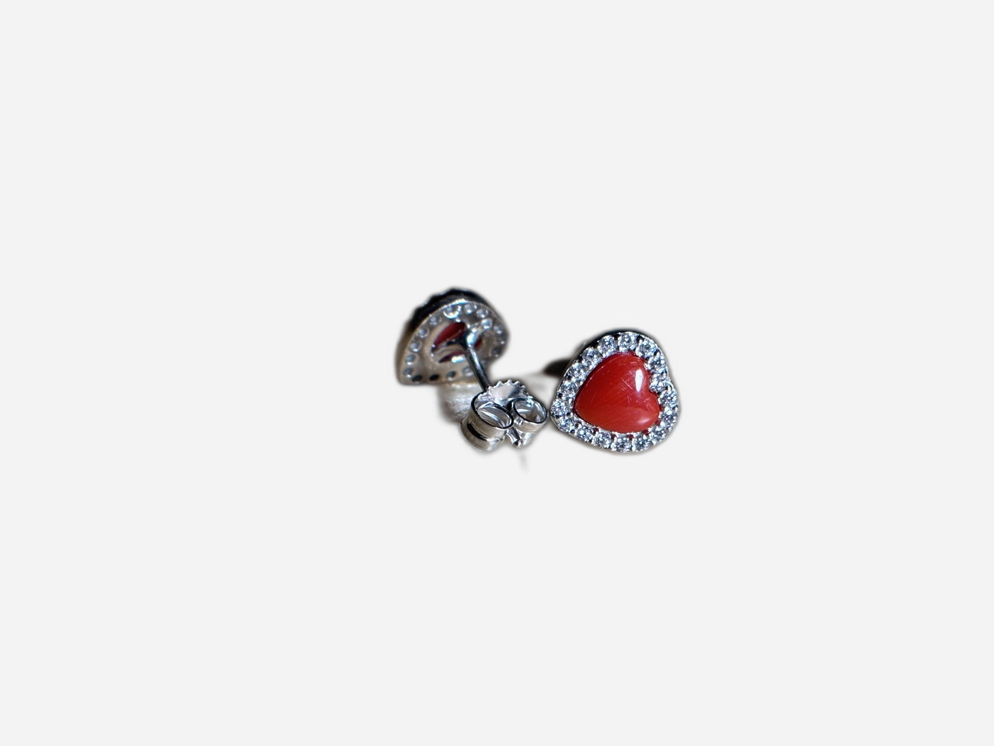 Orecchini Cuore Di Corallo Con Zirconi